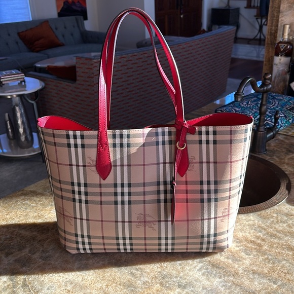 Burberry Reversible Tote Bag - Picture 1 of 6